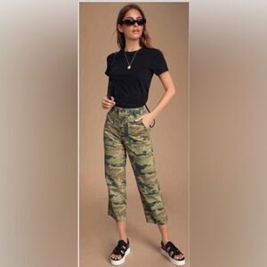 FP remy crop camo pant size 28